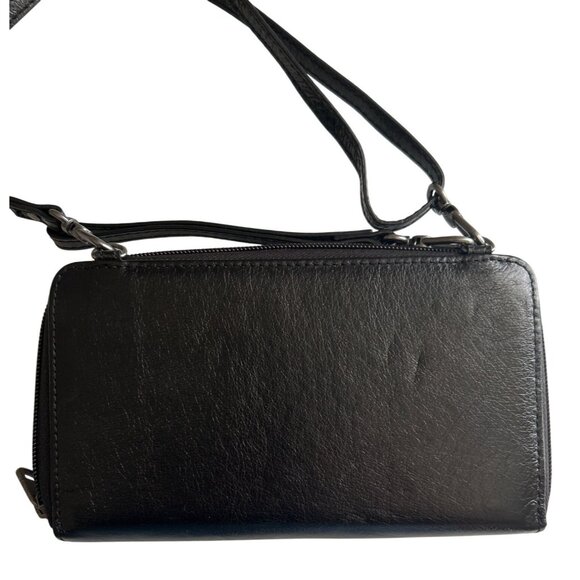 The Sak Black Leather Crossbody/Wristlet With Adjustable Strap & Zipper Closure - Picture 4 of 8